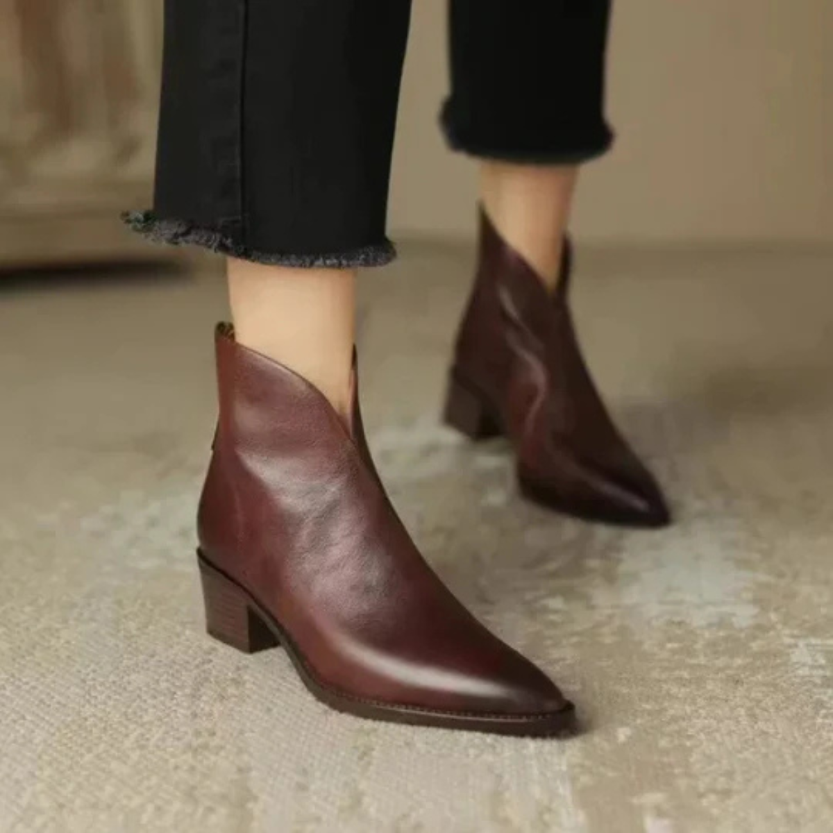 Elegant Ankle Boots in Black Leather – Office, Casual Wear