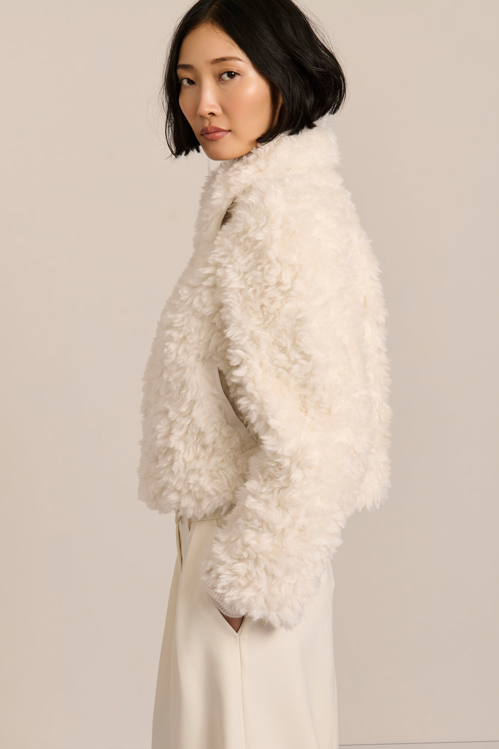 Curly Faux Fur Jacket – Women’s, Cosy, Casual, Everyday Wear, Winter Fashion