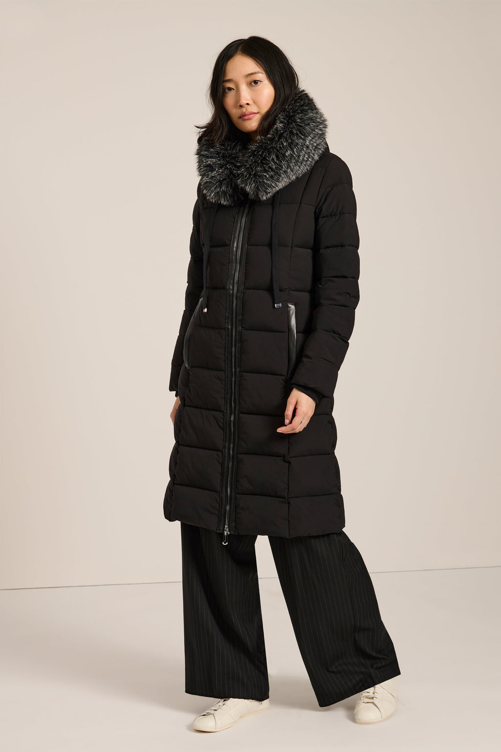 Hooded Faux Fur Puffer Coat – Winter Warmth, Stylish Layering