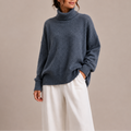 Women's Oversized Turtleneck Sweater – Relaxed Knit Jumper, Casual Style, Everyday Wear
