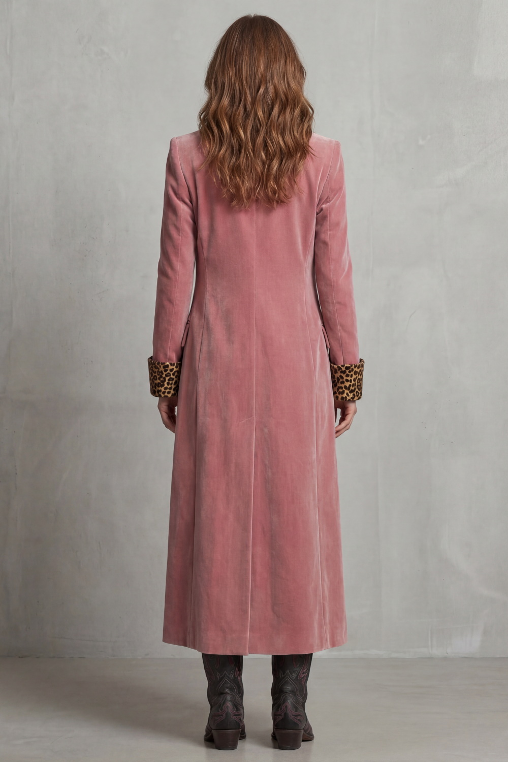 Women's Long Coat with Leopard-Print Velvet Lining – Stylish Layering, Chic Outfits