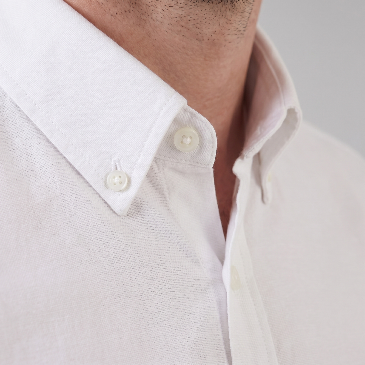 Men's Cotton Oxford Button-Down Dress Shirt for Formal and Casual Wear