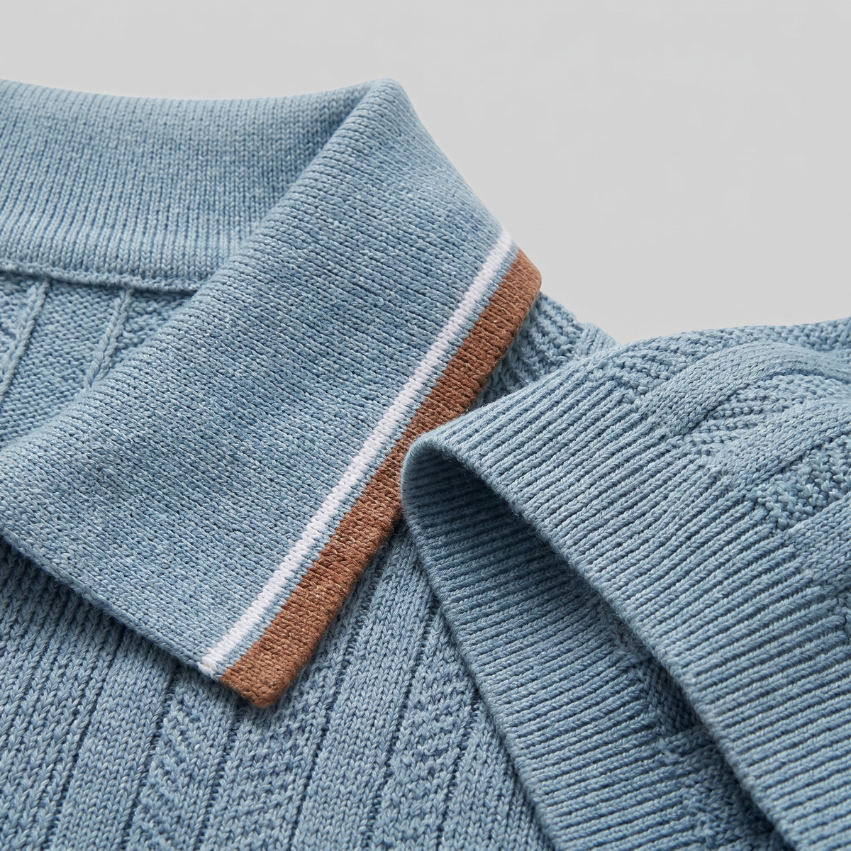 Men's Knit Polo Shirt - Contrast Collar, Casual Style for Everyday Wear