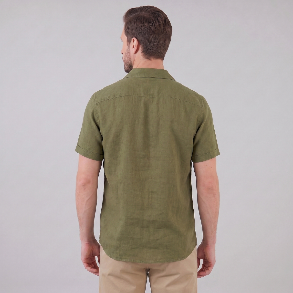 Men's Short-Sleeve Camp Collar Shirt - Lightweight Cotton for Casual Wear