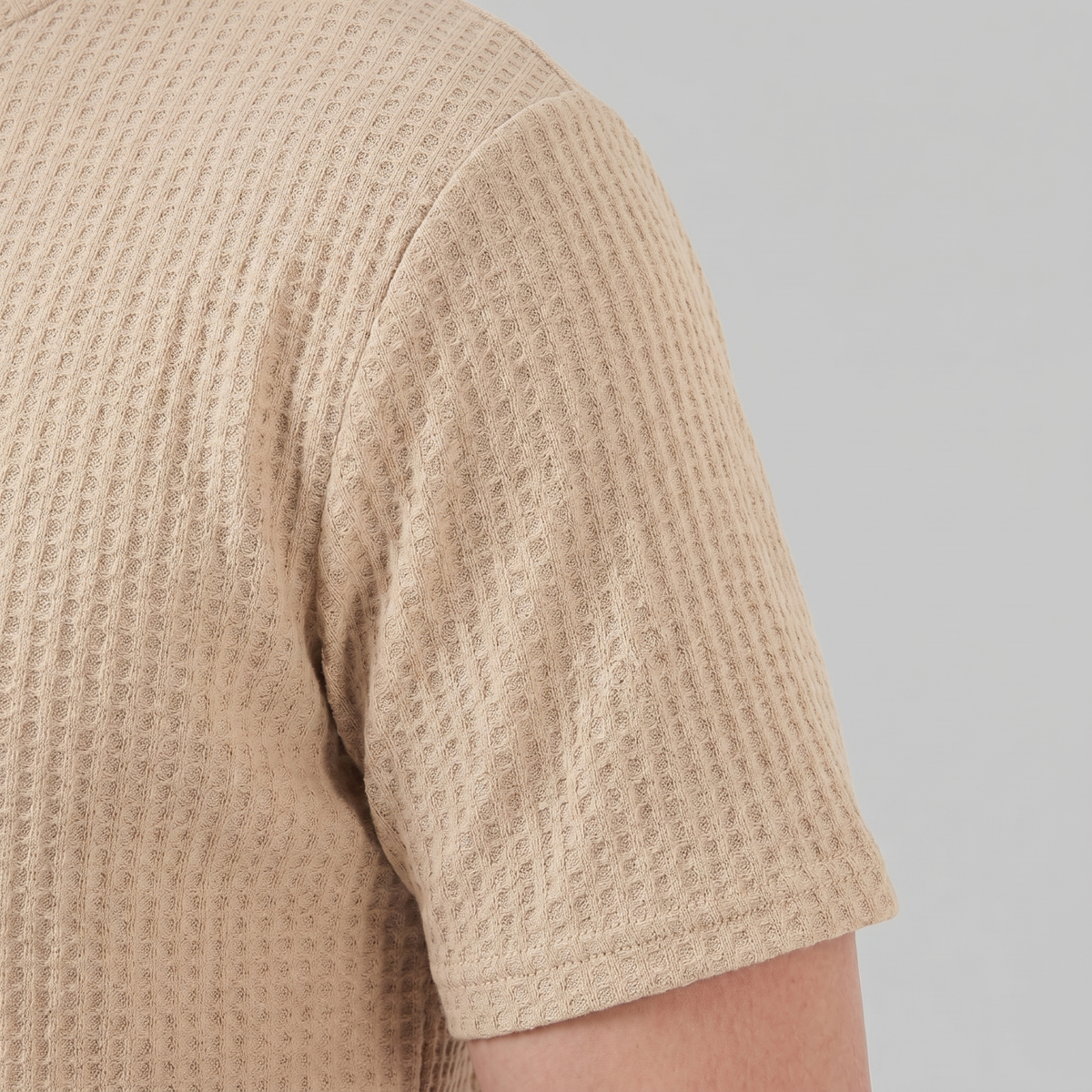 Men's Structured Cotton T-Shirt for Summer Casual Wear