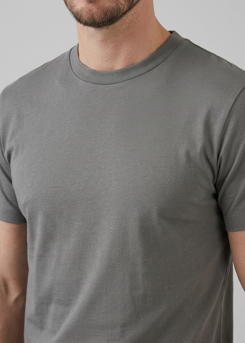 Shiny Men's Crewneck T-Shirt - Lightweight Fabric for Casual Wear