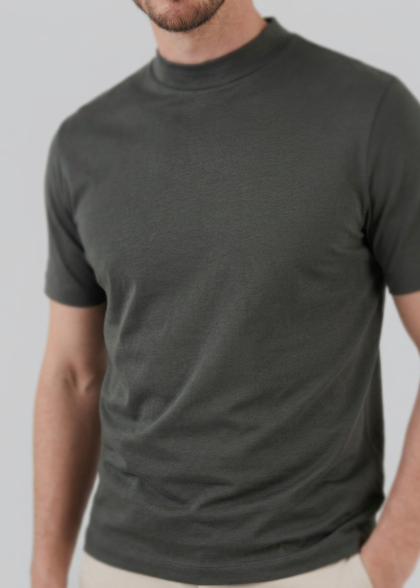 Shiny Men's Crewneck T-Shirt in Soft Fabric for Casual Wear
