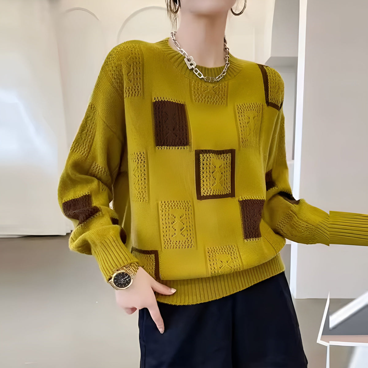 Chunky Knitted Jumper in Cream and Black – Casual Wear, Office Style