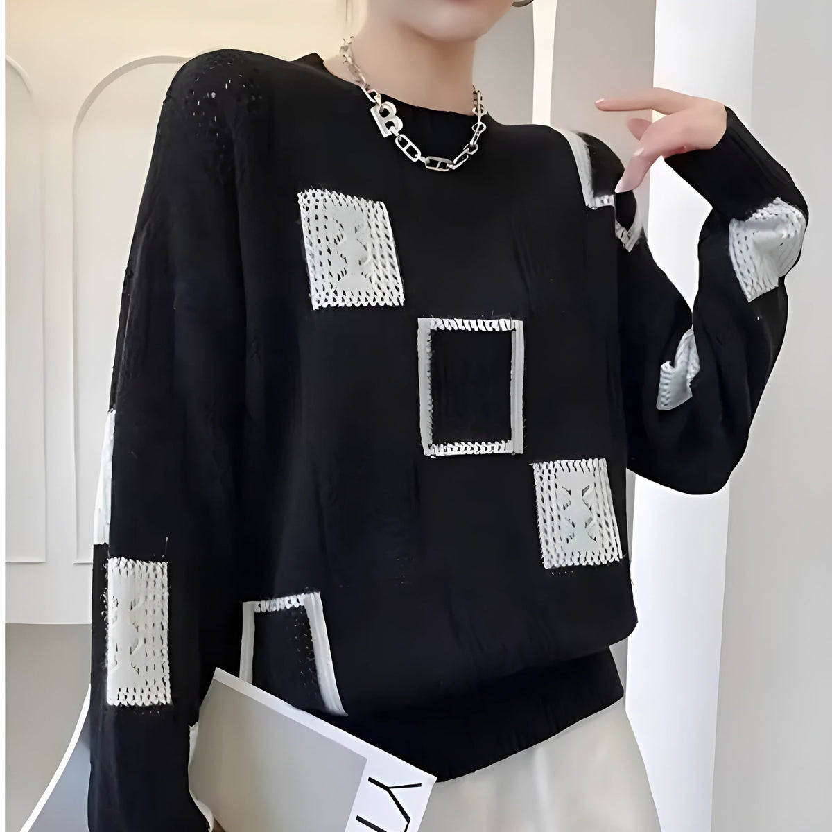 Chunky Knitted Jumper in Cream and Black – Casual Wear, Office Style